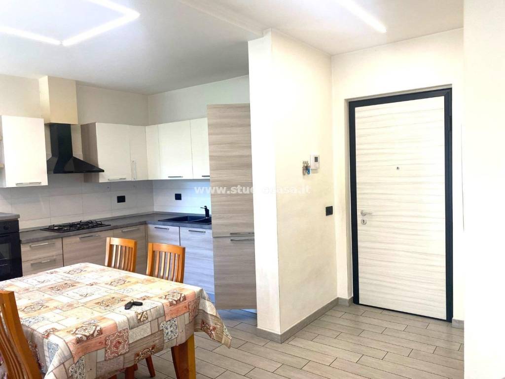 casa indipendente in vendita a San Pellegrino Terme in zona Frasnito