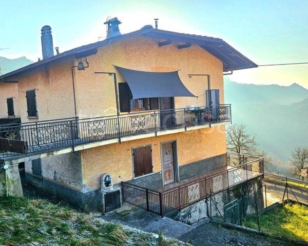 appartamento in vendita a San Pellegrino Terme in zona Spettino