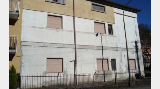 casa indipendente in vendita a San Pellegrino Terme