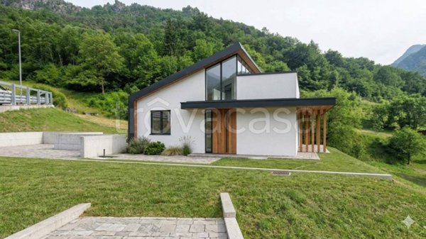 casa indipendente in vendita a San Pellegrino Terme in zona Frasnadello