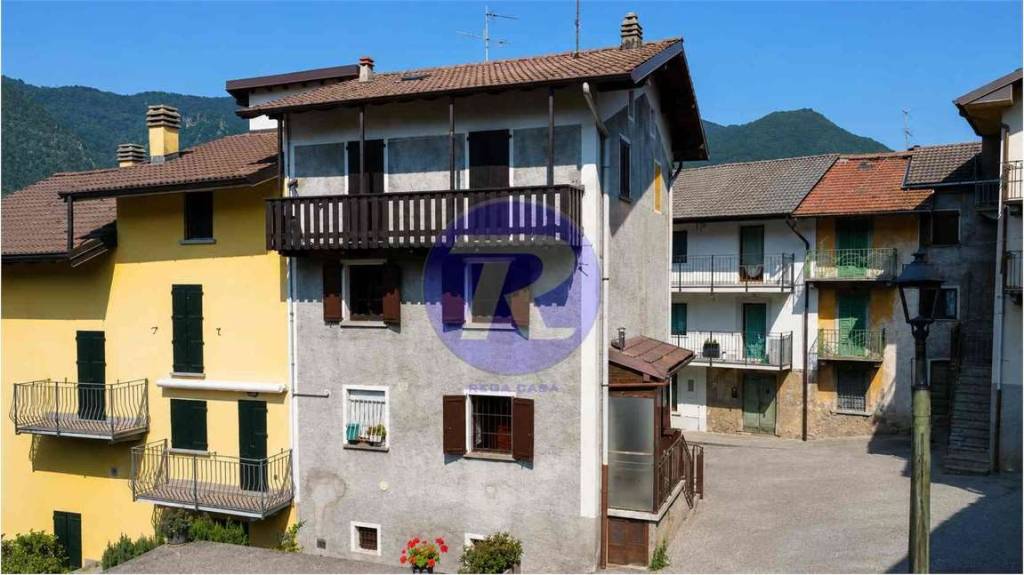 appartamento in vendita a San Pellegrino Terme in zona Frasnadello