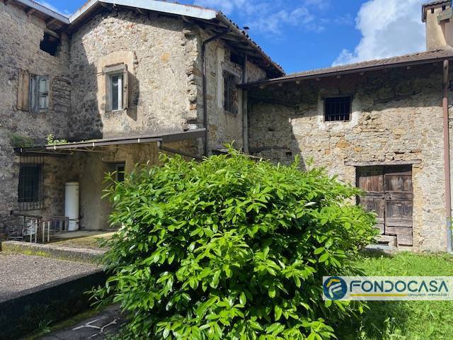 appartamento in vendita a San Pellegrino Terme in zona Frasnadello