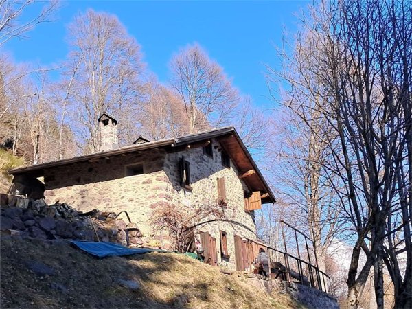 pentavano in vendita a Santa Brigida