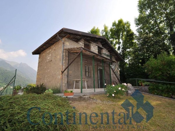 casa indipendente in vendita a Santa Brigida