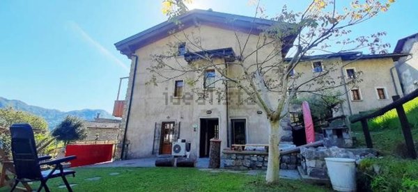 casa semindipendente in vendita a Santa Brigida