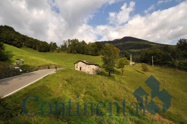 casale in vendita a Santa Brigida