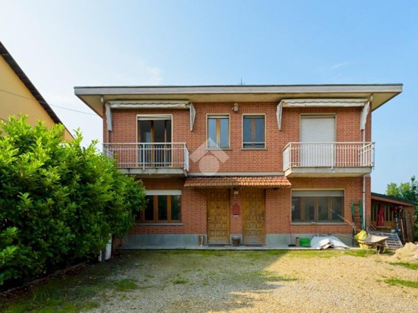 casa indipendente in vendita ad Arignano