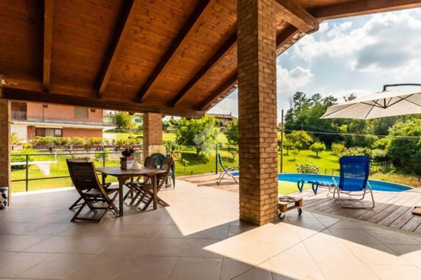 casa indipendente in vendita ad Arignano in zona Tetti Gianchino