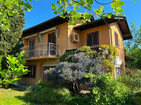 casa indipendente in vendita ad Arignano