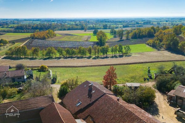 casa indipendente in vendita ad Arignano in zona Moano
