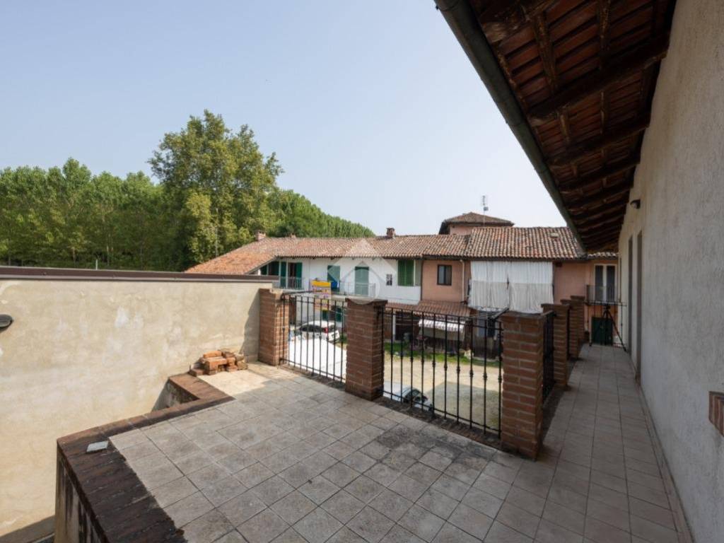 casa indipendente in vendita ad Arignano