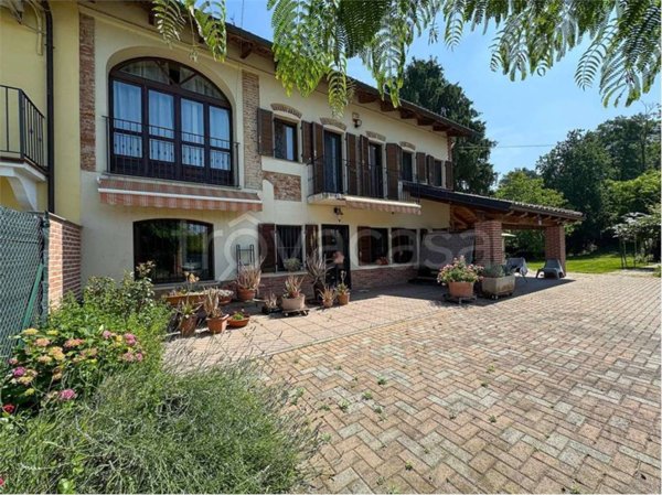 casa indipendente in vendita ad Arignano