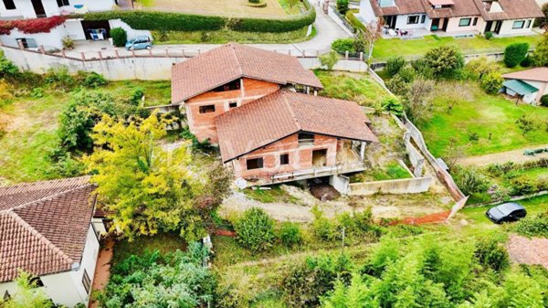 casa indipendente in vendita ad Arignano