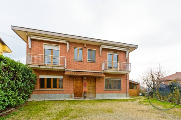 casa indipendente in vendita ad Arignano