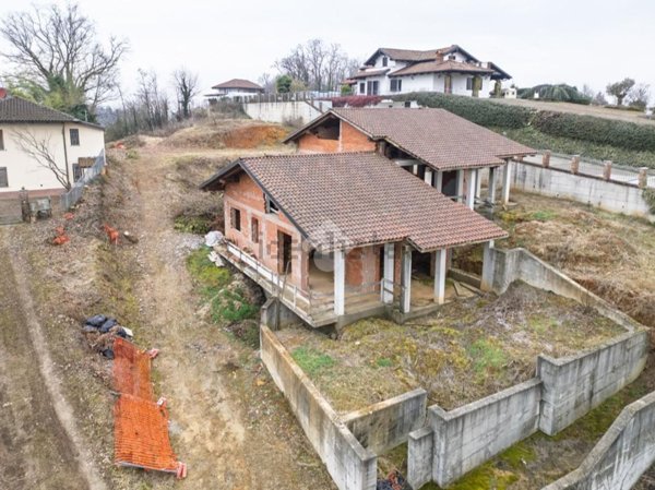 pentavano in vendita ad Arignano