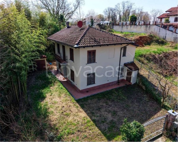 casa indipendente in vendita ad Arignano