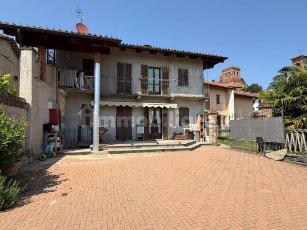 casa indipendente in vendita ad Arignano