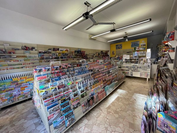 negozio in vendita a Sarnico