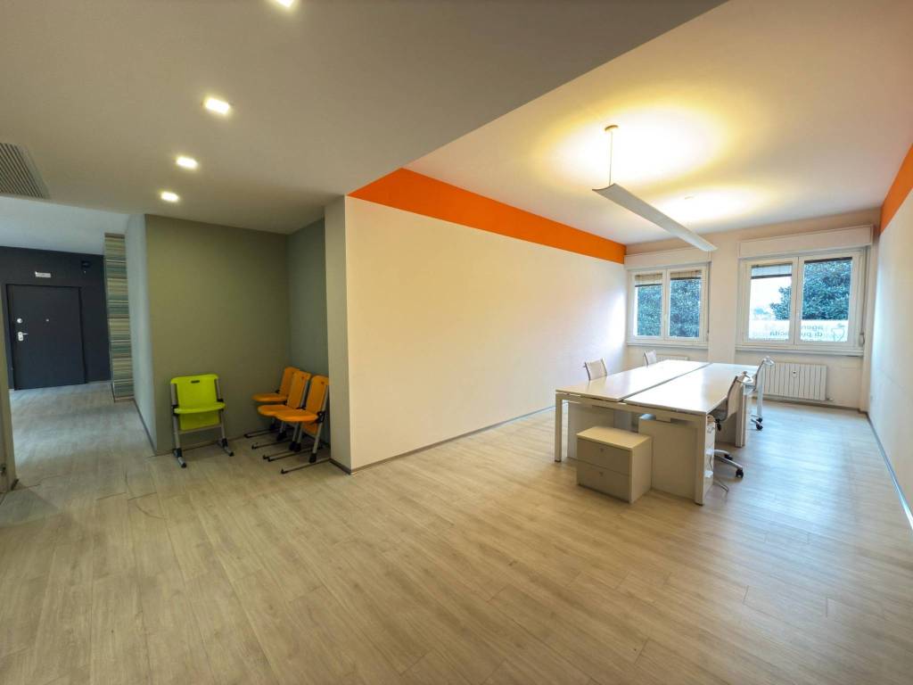 ufficio in vendita a Sarnico