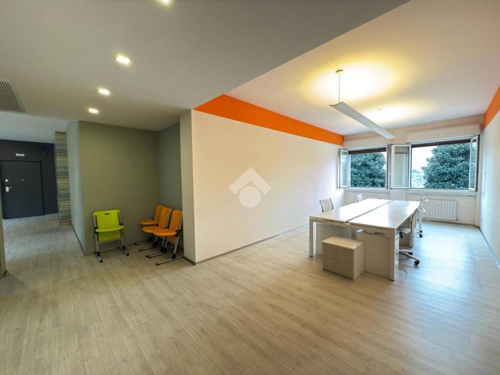 ufficio in vendita a Sarnico