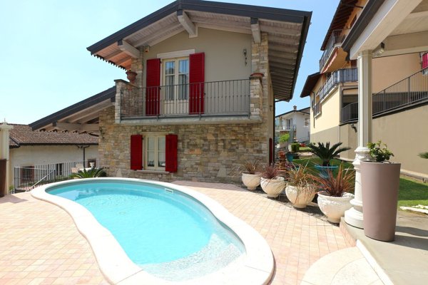 casa indipendente in vendita a Sarnico
