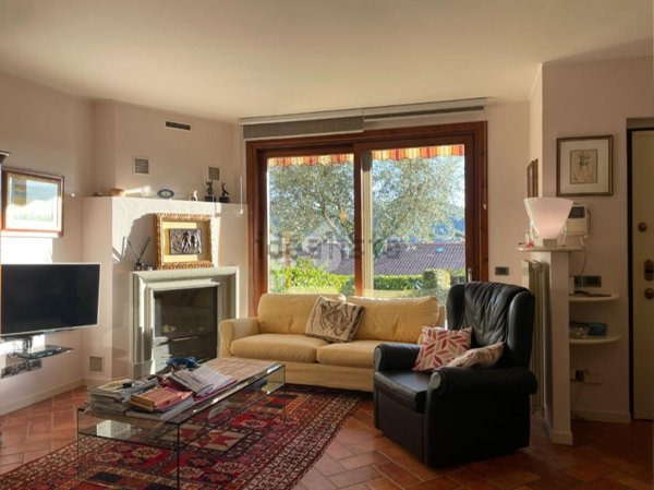 casa indipendente in vendita a Sarnico