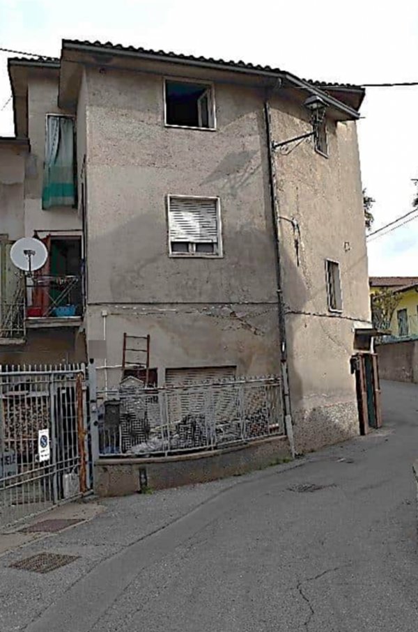 casa indipendente in vendita a Sarnico