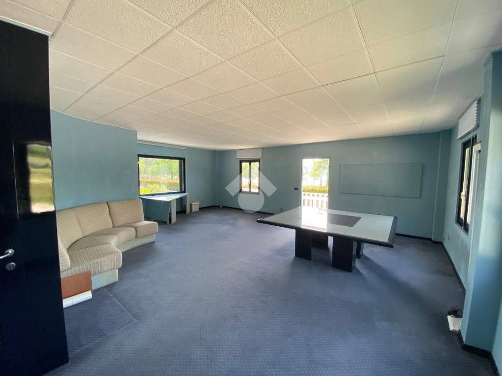 ufficio in vendita a Sarnico