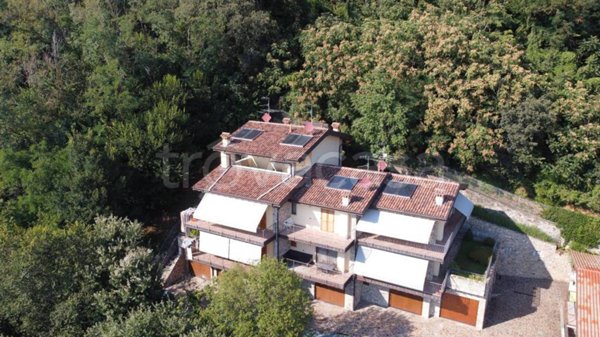 casa indipendente in vendita a Sarnico