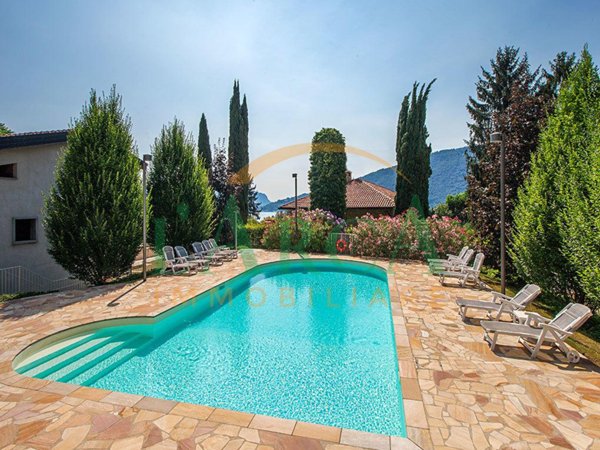 casa indipendente in vendita a Sarnico