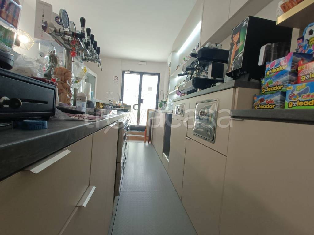 negozio in vendita a Sarnico