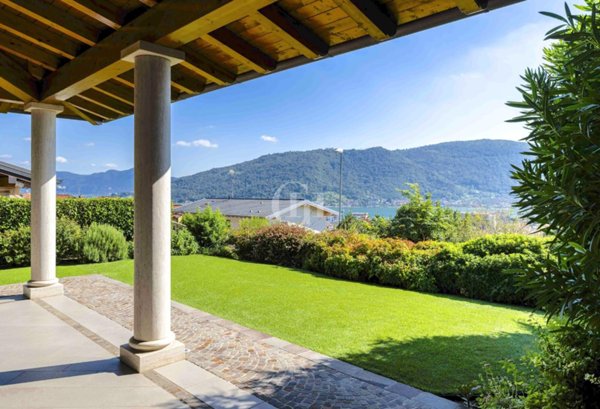 casa indipendente in vendita a Sarnico