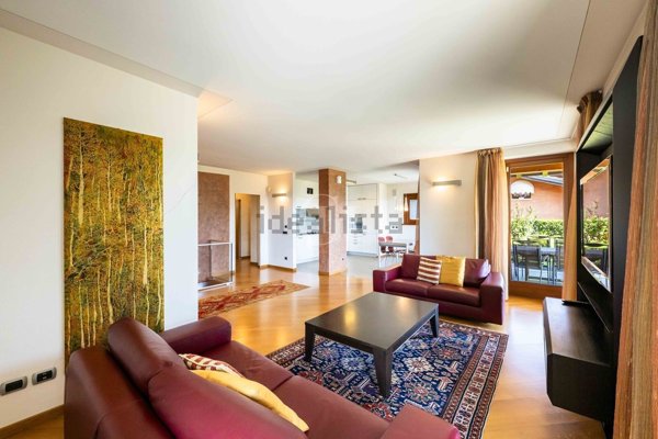 casa indipendente in vendita a Sarnico