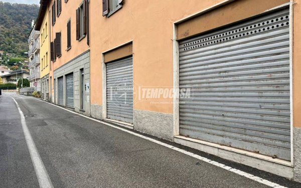 negozio in vendita a Sarnico