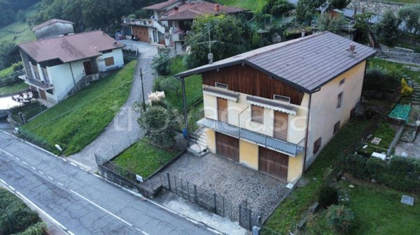 casa indipendente in vendita a Sarnico