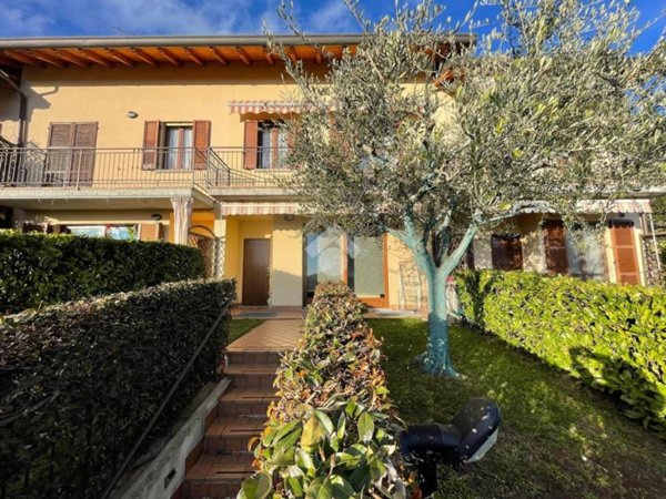 casa indipendente in vendita a Sarnico