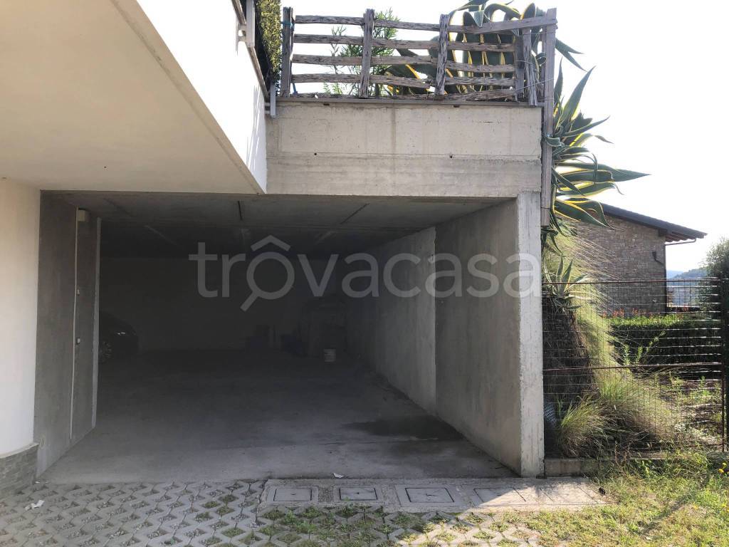 casa indipendente in vendita a Sarnico