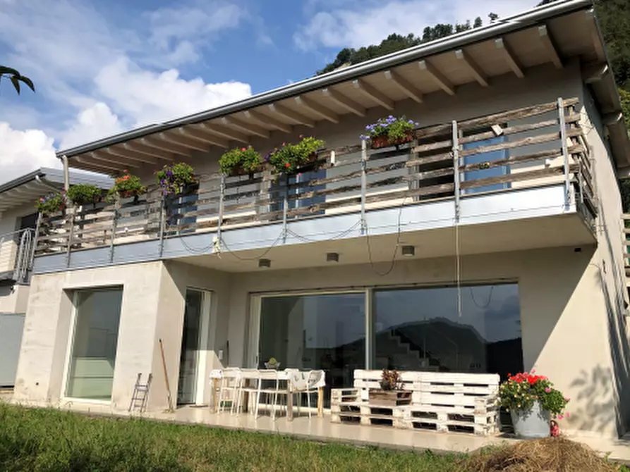 casa indipendente in vendita a Sarnico