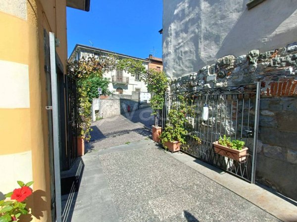 negozio in vendita a Sarnico