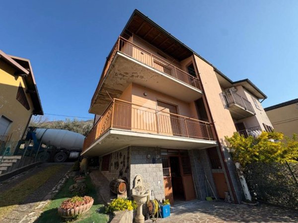 casa indipendente in vendita a Sarnico