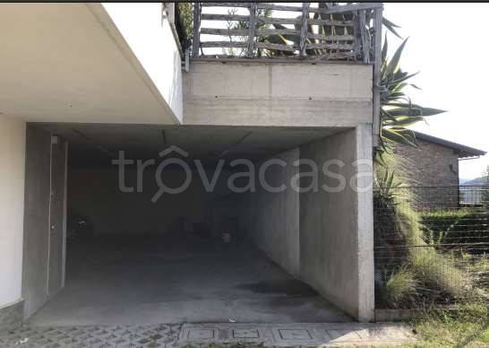 casa indipendente in vendita a Sarnico