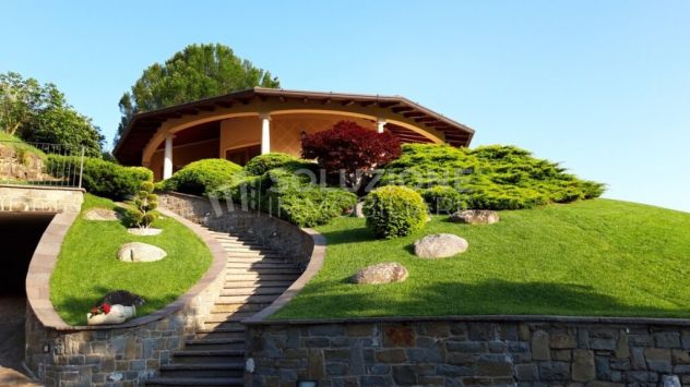 casa indipendente in vendita a Sarnico