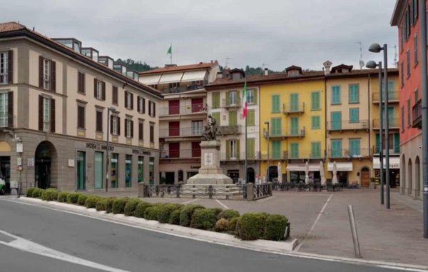 appartamento in vendita a Sarnico in zona Rudello