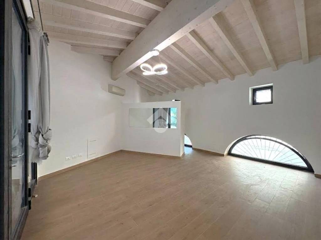 appartamento in vendita a Sarnico in zona Rudello