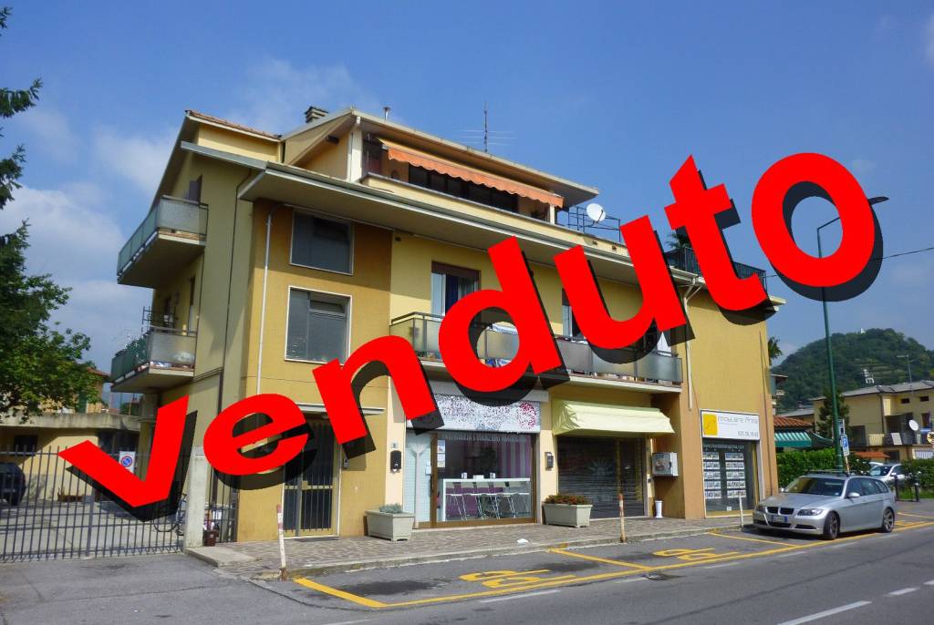 appartamento in vendita a Scanzorosciate