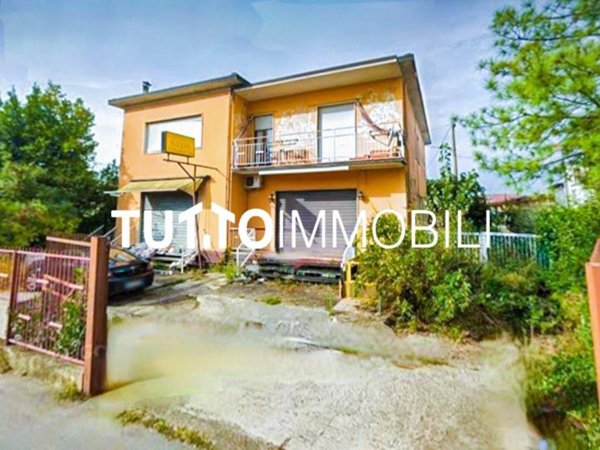 casa indipendente in vendita a Scanzorosciate