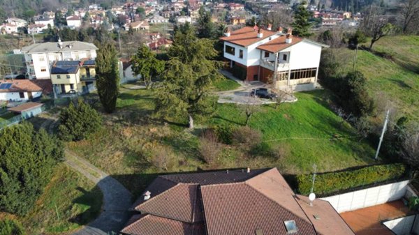 casa indipendente in vendita a Scanzorosciate