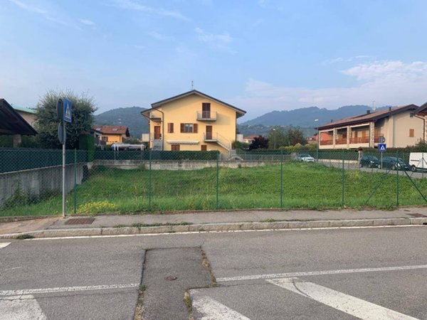 appartamento in vendita a Scanzorosciate in zona Negrone
