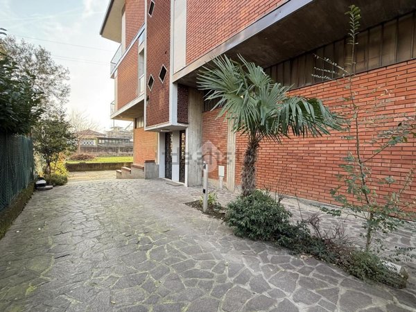 appartamento in vendita a Scanzorosciate