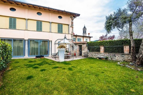 appartamento in vendita a Scanzorosciate